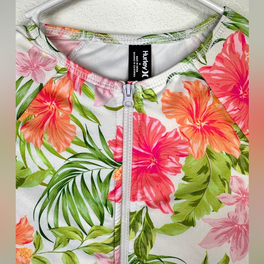 HURLEY Women’s Surf Floral With Zipper Swimsuit Size M - Picture 3 of 9